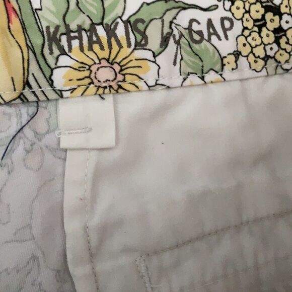 GAP Khakis By GAP — Botanical Print Summer Short 00  - Picture 4 of 7